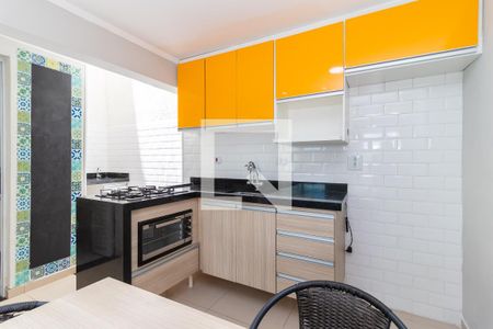 Casa para alugar com 60m², 2 quartos e 2 vagasCozinha
