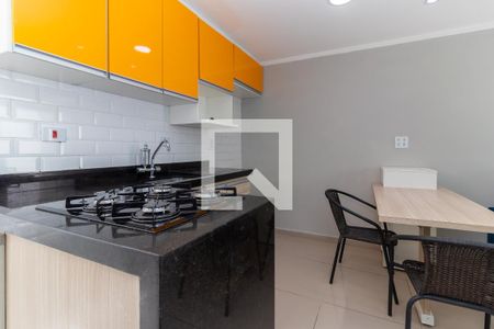 Casa para alugar com 60m², 2 quartos e 2 vagasCozinha