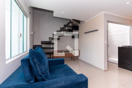 Sala de casa para alugar com 2 quartos, 60m² em Vila Corberi, São Paulo