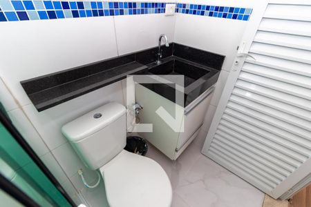 Casa para alugar com 60m², 2 quartos e 2 vagasBanheiro