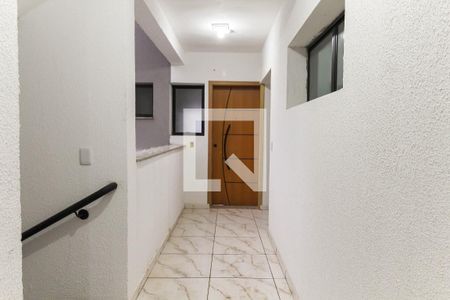 Corredor de kitnet/studio para alugar com 1 quarto, 32m² em Vila Prudente, São Paulo