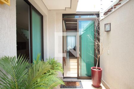 Casa para alugar com 180m², 3 quartos e 2 vagasArea de Serviço
