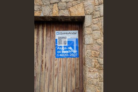 Casa para alugar com 168m², 3 quartos e 1 vagaFachada com Plaquinha