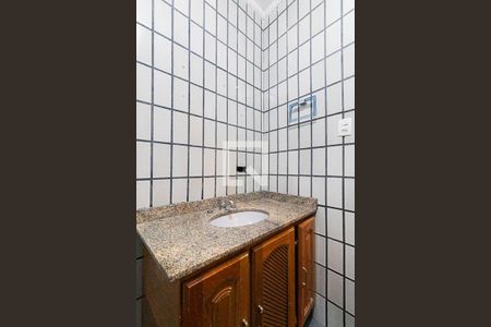 Casa para alugar com 168m², 3 quartos e 1 vagaBanheiro