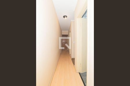 Casa para alugar com 168m², 3 quartos e 1 vagaCorredores de quarto