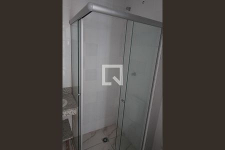 Banheiro de kitnet/studio para alugar com 1 quarto, 27m² em Vila Prudente, São Paulo