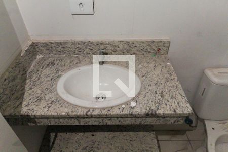 Banheiro de kitnet/studio para alugar com 1 quarto, 28m² em Vila Prudente, São Paulo