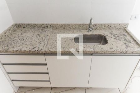 Cozinhaescada de kitnet/studio para alugar com 1 quarto, 32m² em Vila Prudente, São Paulo