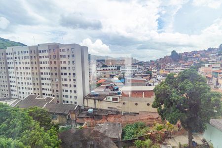 Apartamento para alugar com 44m², 2 quartos e 1 vaga Apartamento para alugar com 44m², 2 quartos e 1 vagaCozinha e Área de Serviço