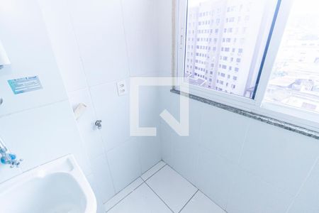 Apartamento para alugar com 44m², 2 quartos e 1 vaga Apartamento para alugar com 44m², 2 quartos e 1 vagaCozinha e Área de Serviço