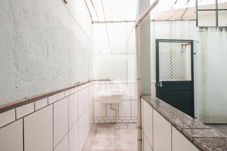 Área de Serviço de casa para alugar com 1 quarto, 70m² em Cidade Mãe do Céu, São Paulo