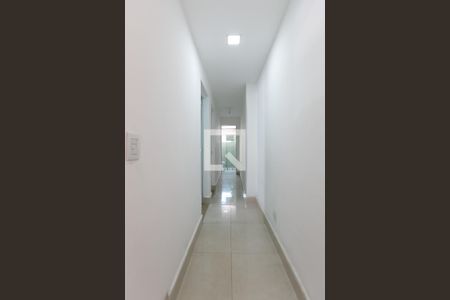 Corredor  de casa à venda com 2 quartos, 80m² em Parada Xv de Novembro, São Paulo