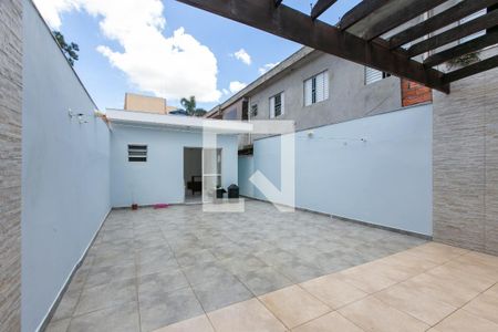 Casa à venda com 80m², 2 quartos e 1 vaga Casa à venda com 80m², 2 quartos e 1 vagaQuintal
