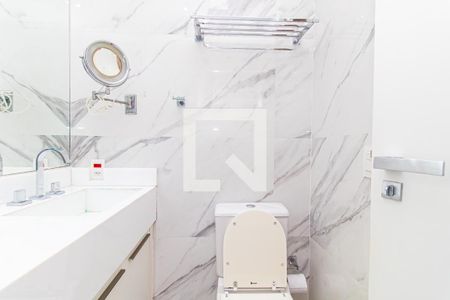 Apartamento à venda com 81m², 2 quartos e sem vagaBanheiro da Suíte 1