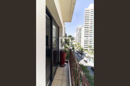 Apartamento para alugar com 262m², 2 quartos e 2 vagasVaranda da Sala