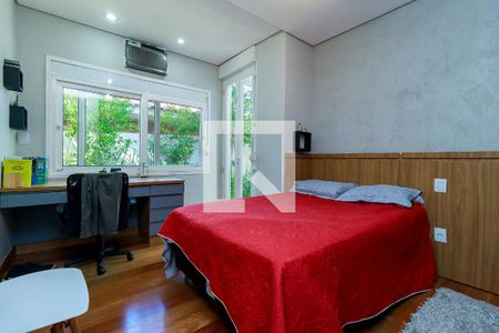 Casa à venda com 593m², 4 quartos e 4 vagas Casa à venda com 593m², 4 quartos e 4 vagasQuarto 3