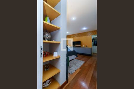 Casa à venda com 593m², 4 quartos e 4 vagas Casa à venda com 593m², 4 quartos e 4 vagasSuíte Principal