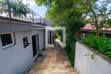 Casa à venda com 593m², 4 quartos e 4 vagas Casa à venda com 593m², 4 quartos e 4 vagasÁrea Externa