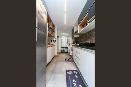 Casa à venda com 593m², 4 quartos e 4 vagas Casa à venda com 593m², 4 quartos e 4 vagasCozinha