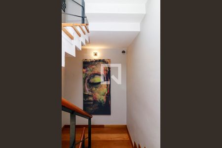 Casa à venda com 593m², 4 quartos e 4 vagas Casa à venda com 593m², 4 quartos e 4 vagasEscritório