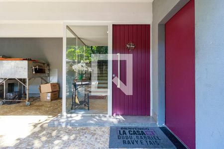 Casa à venda com 593m², 4 quartos e 4 vagas Casa à venda com 593m², 4 quartos e 4 vagasHall de entrada