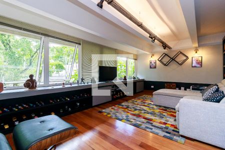 Casa à venda com 593m², 4 quartos e 4 vagas Casa à venda com 593m², 4 quartos e 4 vagasSala 2