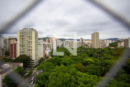 Vista da Sala de apartamento para alugar com 4 quartos, 126m² em Icaraí, Niterói