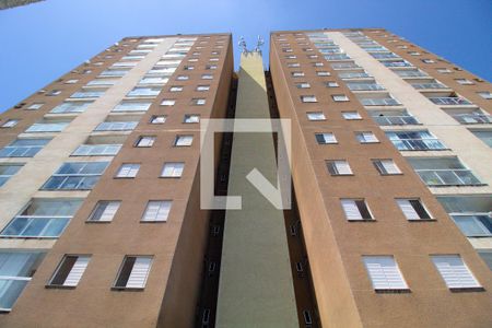 Apartamento para alugar com 57m², 2 quartos e 1 vagaFachada