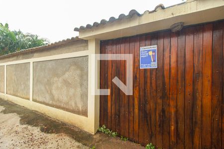 Casa para alugar com 360m², 2 quartos e 5 vagasFachada