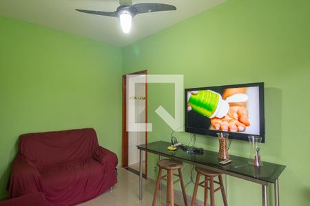 Sala de casa para alugar com 2 quartos, 360m² em Guaratiba, Rio de Janeiro