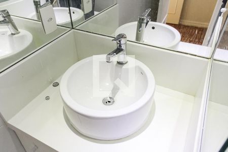 Apartamento à venda com 180m², 3 quartos e 1 vaga Apartamento à venda com 180m², 3 quartos e 1 vagaBanheiro Social