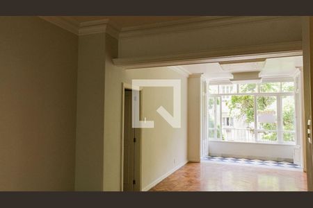 Apartamento à venda com 180m², 3 quartos e 1 vaga Apartamento à venda com 180m², 3 quartos e 1 vagaSala