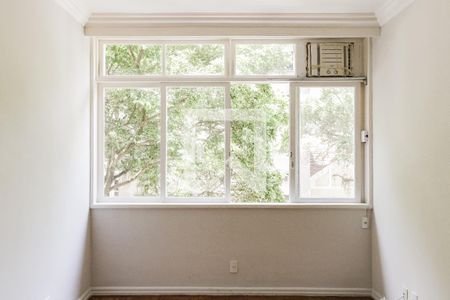 Apartamento à venda com 180m², 3 quartos e 1 vaga Apartamento à venda com 180m², 3 quartos e 1 vagaQuarto 1