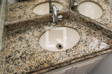 Apartamento à venda com 180m², 3 quartos e 1 vaga Apartamento à venda com 180m², 3 quartos e 1 vagaLavabo