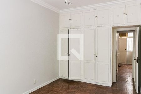 Apartamento à venda com 180m², 3 quartos e 1 vaga Apartamento à venda com 180m², 3 quartos e 1 vagaQuarto 1