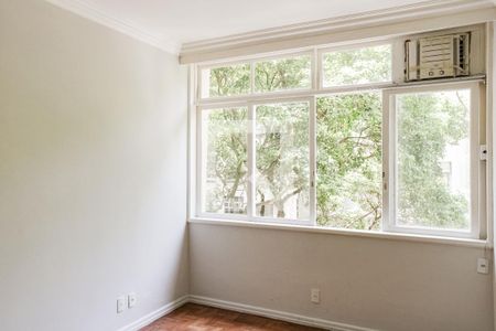 Apartamento à venda com 180m², 3 quartos e 1 vaga Apartamento à venda com 180m², 3 quartos e 1 vagaQuarto 1