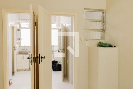 Apartamento à venda com 180m², 3 quartos e 1 vaga Apartamento à venda com 180m², 3 quartos e 1 vagaQuarto de Serviço