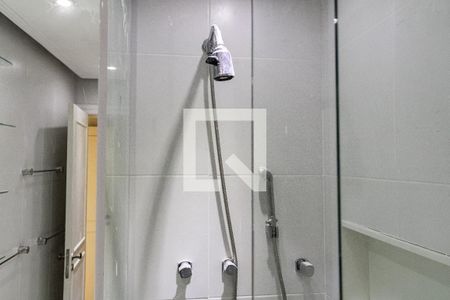 Apartamento à venda com 180m², 3 quartos e 1 vaga Apartamento à venda com 180m², 3 quartos e 1 vagaBanheiro Social