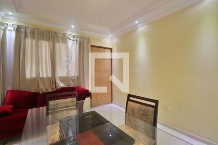 Sala de casa de condomínio à venda com 2 quartos, 82m² em Vila Principe de Gales, Santo André