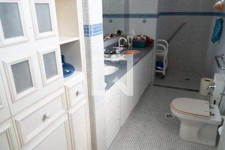 Apartamento à venda com 350m², 3 quartos e 3 vagasBanheiro Quarto Suíte