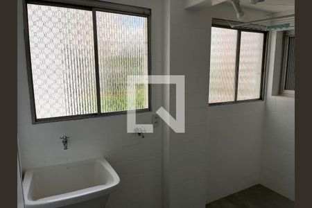 Apartamento para alugar com 128m², 4 quartos e 1 vagaÁrea de Serviço