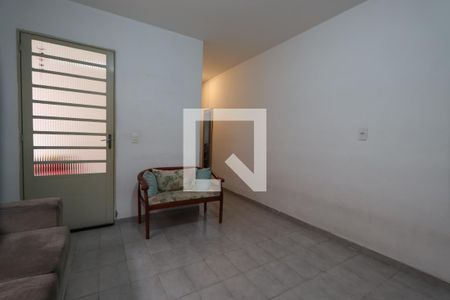 Sala de casa para alugar com 2 quartos, 170m² em Vila Cunha Bueno, São Paulo