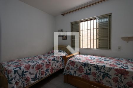 Quarto 1 de casa para alugar com 2 quartos, 170m² em Vila Cunha Bueno, São Paulo