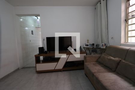 Sala de casa para alugar com 2 quartos, 170m² em Vila Cunha Bueno, São Paulo