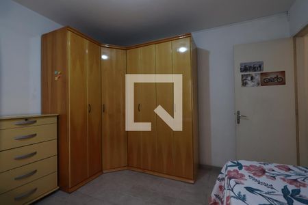 Quarto 1 de casa para alugar com 2 quartos, 170m² em Vila Cunha Bueno, São Paulo