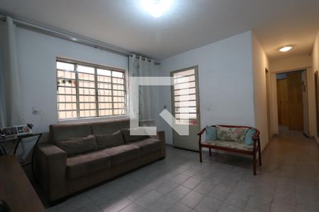 Sala de casa para alugar com 2 quartos, 170m² em Vila Cunha Bueno, São Paulo