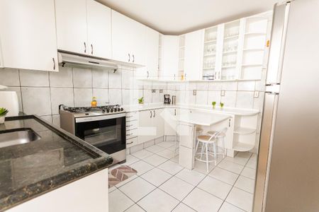 Casa à venda com 125m², 3 quartos e 2 vagas Casa à venda com 125m², 3 quartos e 2 vagasCozinha