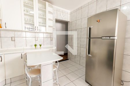 Casa à venda com 125m², 3 quartos e 2 vagas Casa à venda com 125m², 3 quartos e 2 vagasCozinha
