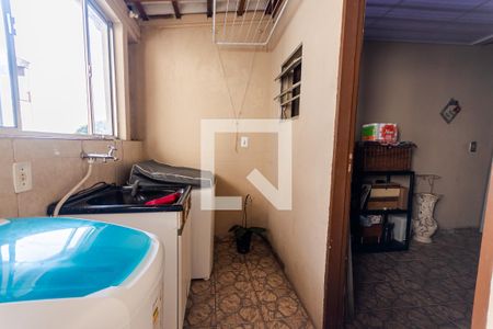 Casa à venda com 125m², 3 quartos e 2 vagas Casa à venda com 125m², 3 quartos e 2 vagasÁrea de Serviço