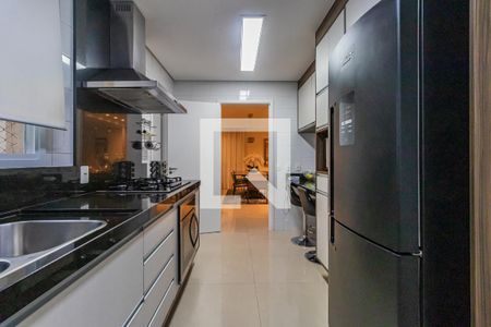 Apartamento à venda com 158m², 3 quartos e 3 vagas Apartamento à venda com 158m², 3 quartos e 3 vagasCozinha